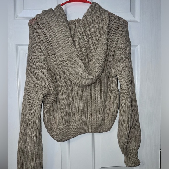 Sweatshirt - Picture 2 of 2